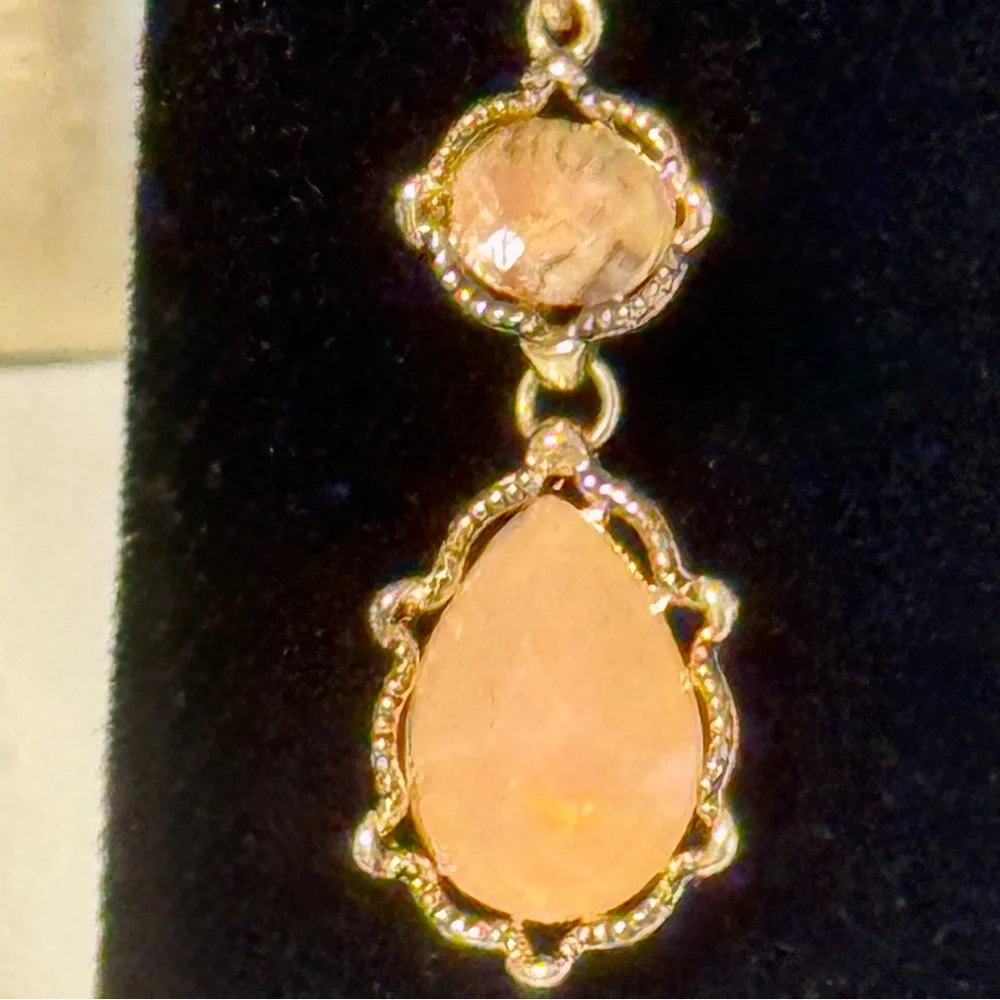 Champagne and Peach Stones Drop Dangle Earrings Gold Tone